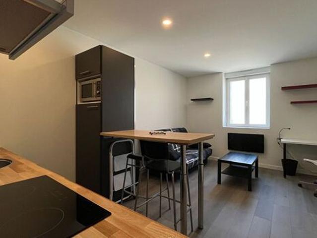 Appartement 1 pièces 24m2 REIMS 550 euros