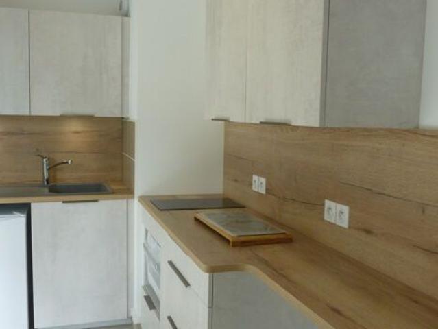Appartement 1 pièces 25m2 REIMS 455 euros