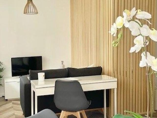 Appartement 1 pièces 26m2 REIMS 650 euros