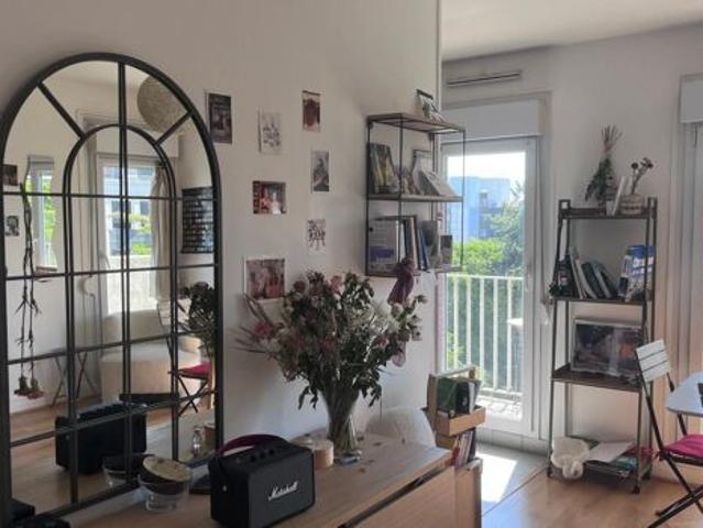 Appartement 1 pièces 33m2 REIMS 585 euros