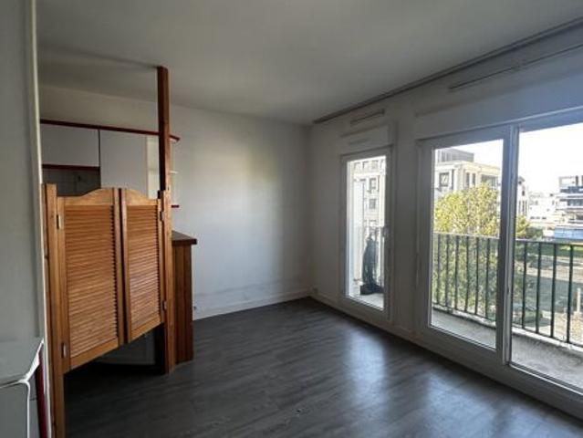 Appartement 1 pièces 33m2 REIMS 535 euros