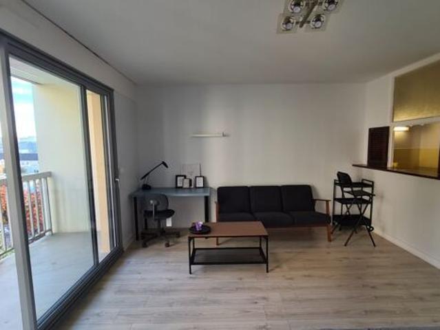 Appartement 1 pièces 31m2 REIMS 620 euros