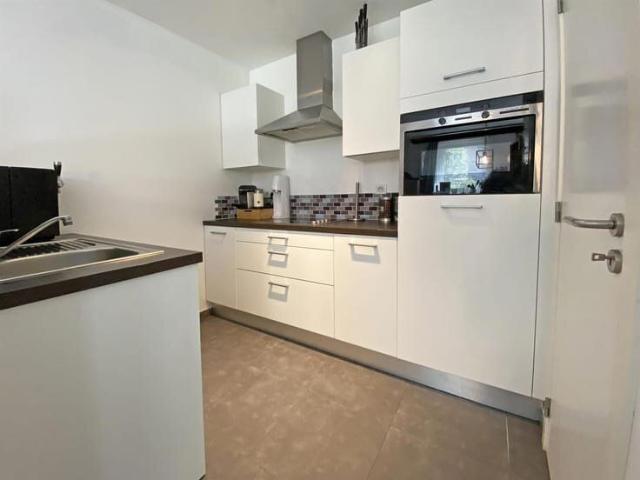 Appartement 1ch avec petit jardin privatif