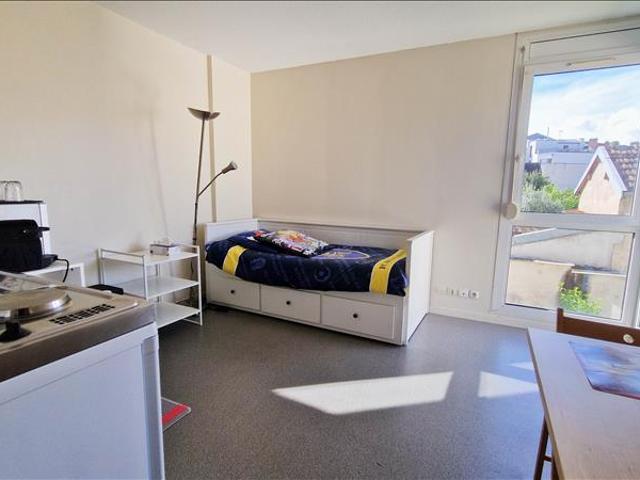 Appartement 1er étage 18.03 m2 1 pièce Meublé Parking