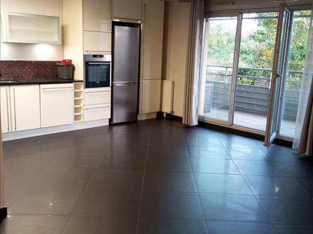 Appartement 1er étage 64,99 m2 3 pièces Non meublé
