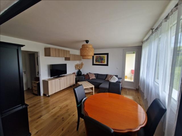 Appartement 1er étage 67,93 m2 3 pièces Non meublé