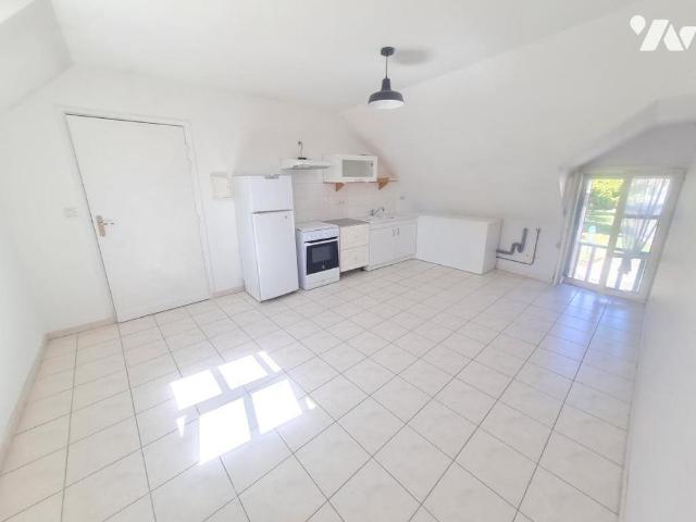 Appartement 1er étage A LOUER MONTOIRE/ LOIR 41800 _ Libre sous 15 jours