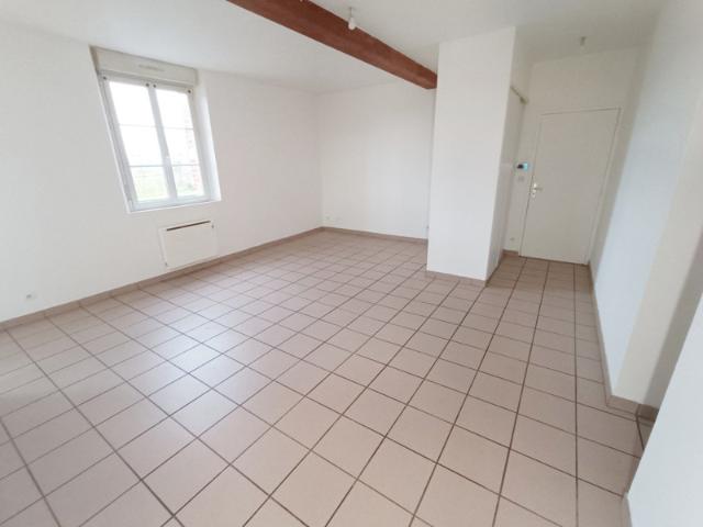 Appartement 2/3 chambres avec parking, Talmas