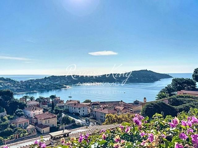 Appartement 2/3 pièces Villefranche sur mer Large Terrasse avec vue Mer Panoramique