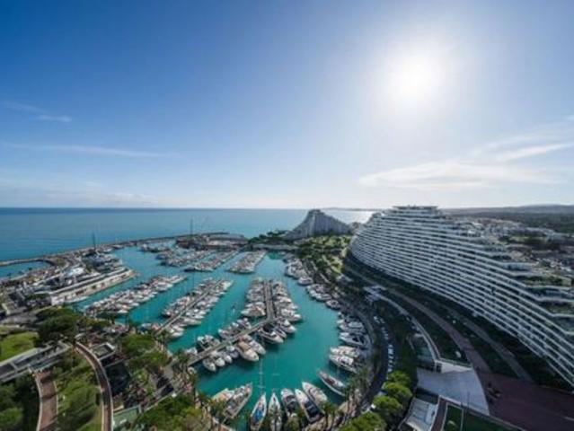 Appartement 204 m2 VILLENEUVE LOUBET