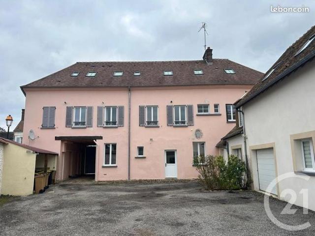 Appartement 20 pièces 162 m²