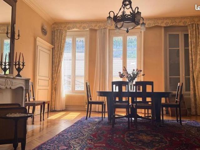 Appartement 218 m² NANTUA