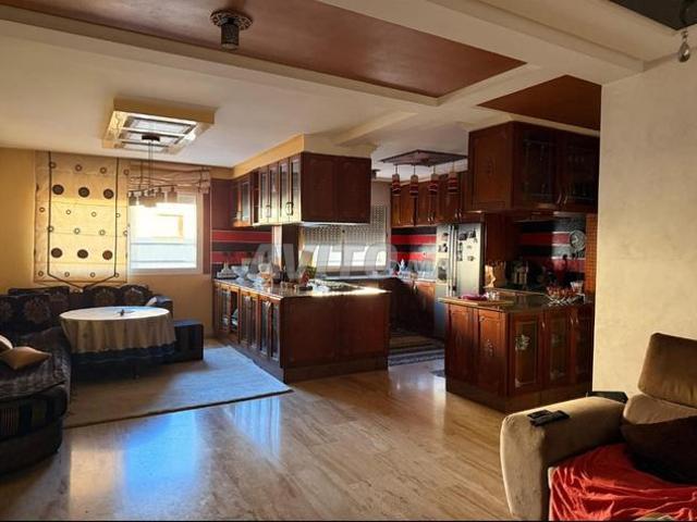 Appartement 218m² à vendre à Wifak