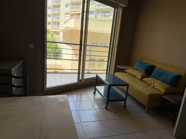 Appartement 27.60 m2 1 pièce
