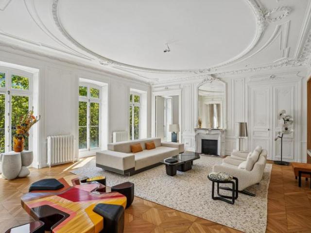 Appartement 253 m2 6 pièces