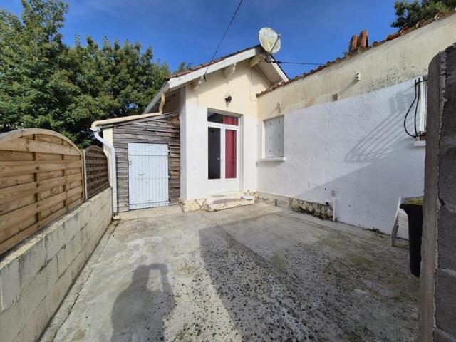 Appartement 25 m2, mezzanine 15 m2, terrasse 30 m2