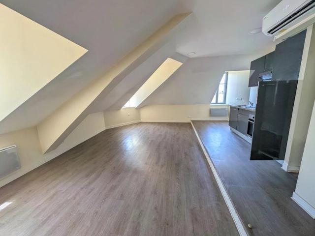 APPARTEMENT 25 M² LOI CARREZ 2° ETG BOURGES