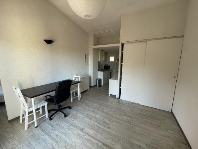 Appartement 28.5 m² 1 pièce Nîmes 30900