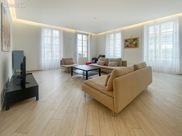 Appartement 28 pièces 503 m²