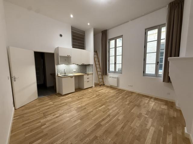 Appartement 29.65 m² 1 pièce Bordeaux 33300
