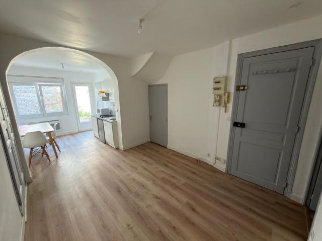 APPARTEMENT 2 AVEC EXTERIEUR PROCHE IUT + COMMODITÉS