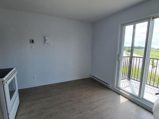 Appartement 2½ à louer — Électros et électricité inclus