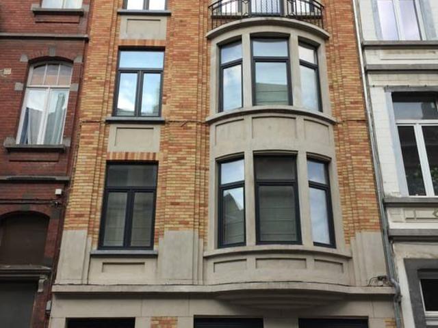 Appartement 2 ch. Etterbeek, balcon, lumineux 45