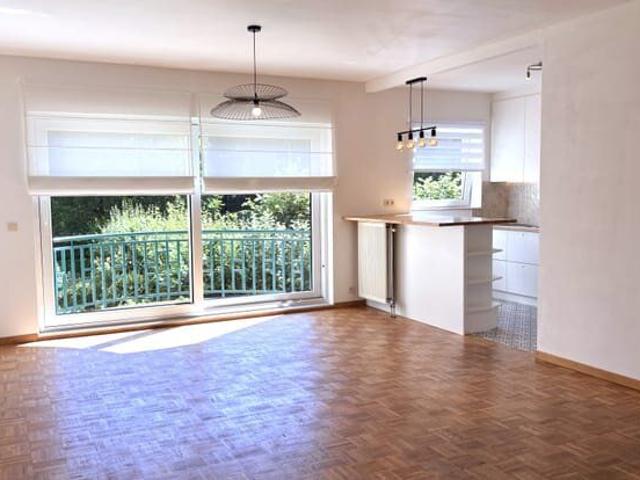 Appartement 2 ch. + parking: proche OTAN & institutions UE