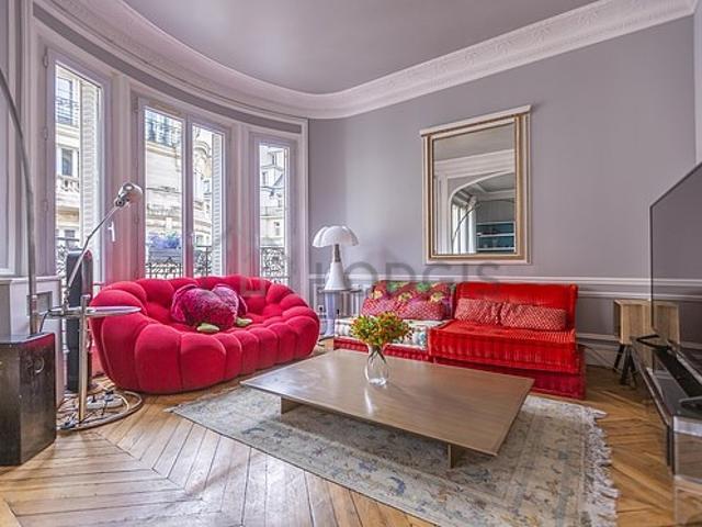 Appartement 2 chambres meublé avec ascenseur, cheminée et concierge Trocadéro Paris 16°
