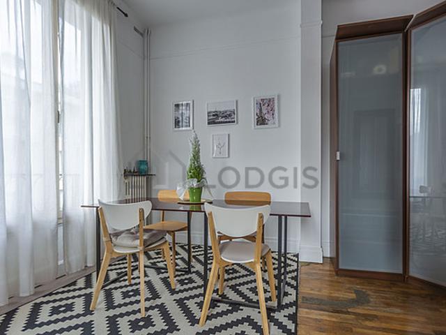 Appartement 2 chambres meublé avec ascenseur et concierge Auteuil Paris 16°