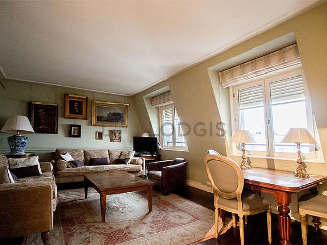 Appartement 2 chambres meublé avec ascenseur et concierge Paris 6°