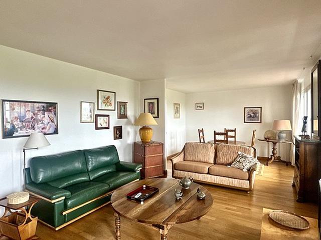 Appartement 2 chambres meublé avec garage, ascenseur et local à vélos Sud Est de Lyon