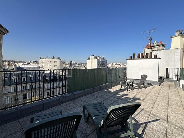 Appartement 2 chambres meublé avec terrasse, ascenseur et local à vélos Ternes Paris 17°