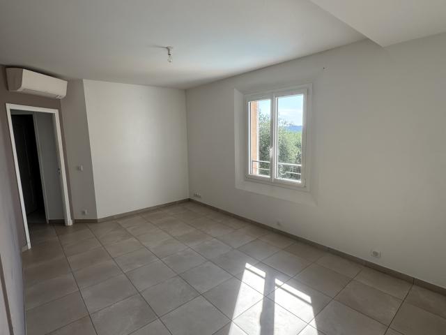 Appartement 2 chambres avec jardin à Grasse QUARTIER SAINT JACQUES SUD
