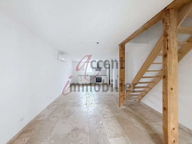 Appartement 2 chambres avec terrasse et garage