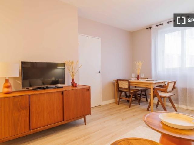 Appartement 2 chambres à louer à Auteuil Nord, Paris