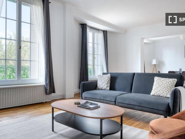 Appartement 2 chambres à louer à Auteuil Sud, Paris