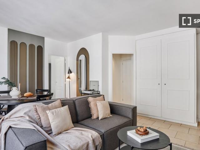 Appartement 2 chambres à louer à Muette Nord, Paris