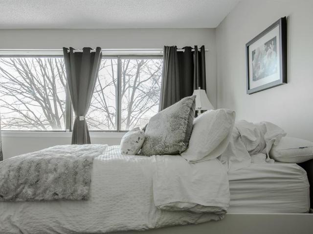 Appartement 2 chambres à louer Pointe Claire à Southwest One