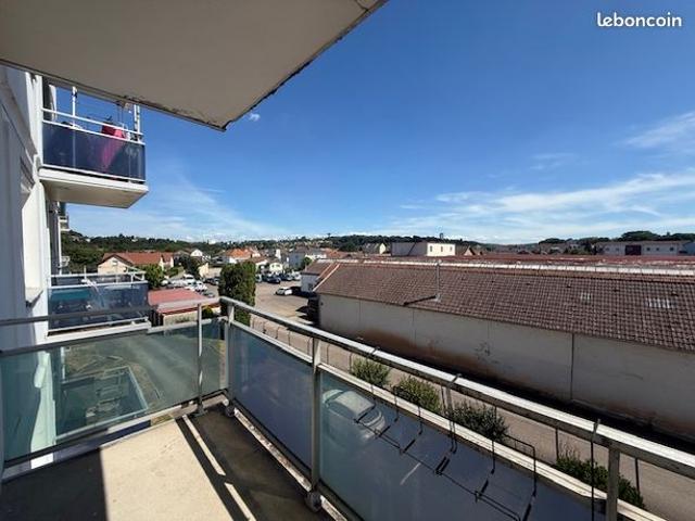 APPARTEMENT 2 CHAMBRES BALCON ASCENCEUR GOLBEY CENTRE très très RARE