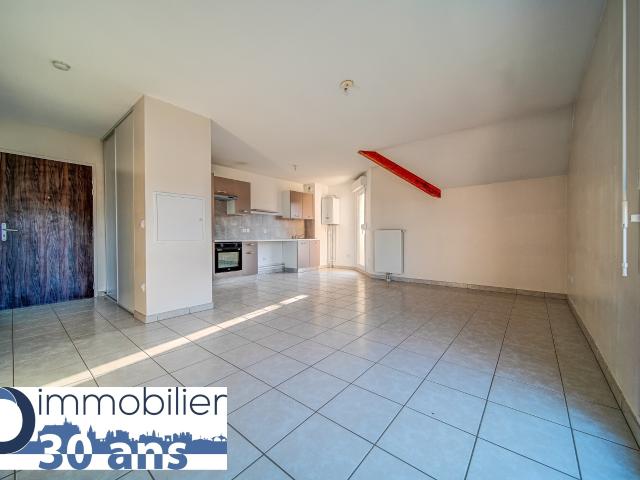 Appartement 2 chambres Dernier étage Vitry sur Orne