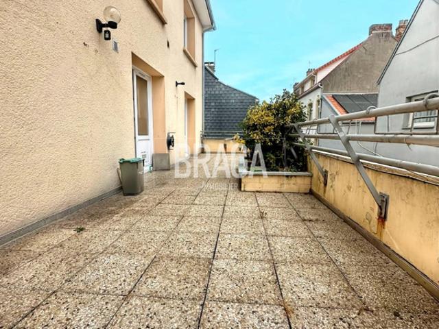 Appartement 2 chambres terrasse garage centre le portel