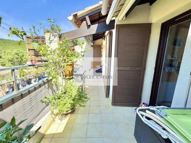 Appartement 2 chambres, vue panoramique dégagée 48m² La Croix Valmer