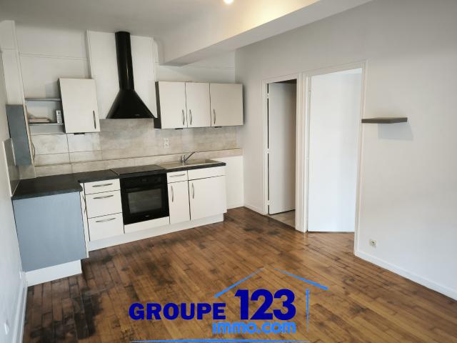 Appartement 2 pièce s 1 chambre s 30.4 m²