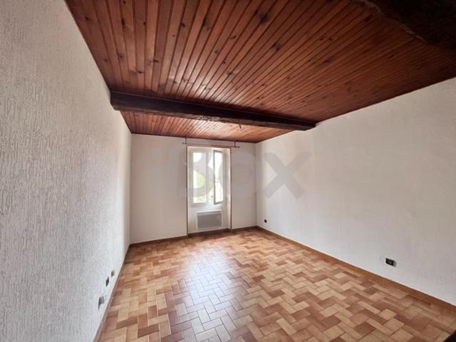 Appartement 2 pièce s 1 chambre s 31.81 m²