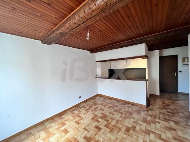 Appartement 2 pièce s 1 chambre s 31.81 m²
