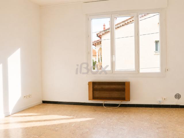 Appartement 2 pièce s 1 chambre s 36.68 m²