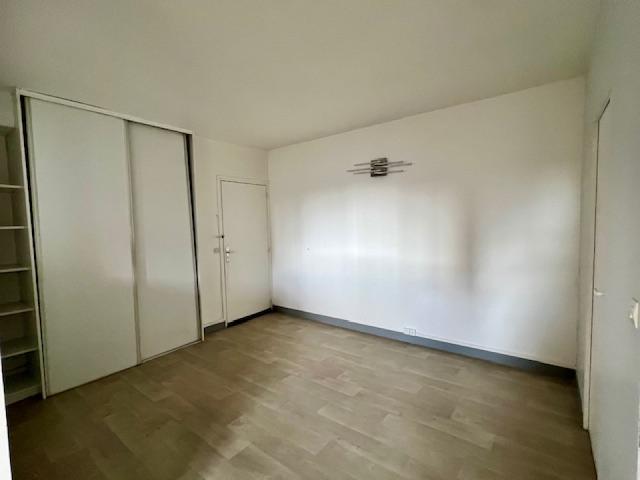 Appartement 2 pièce s 1 chambre s 37.84 m²