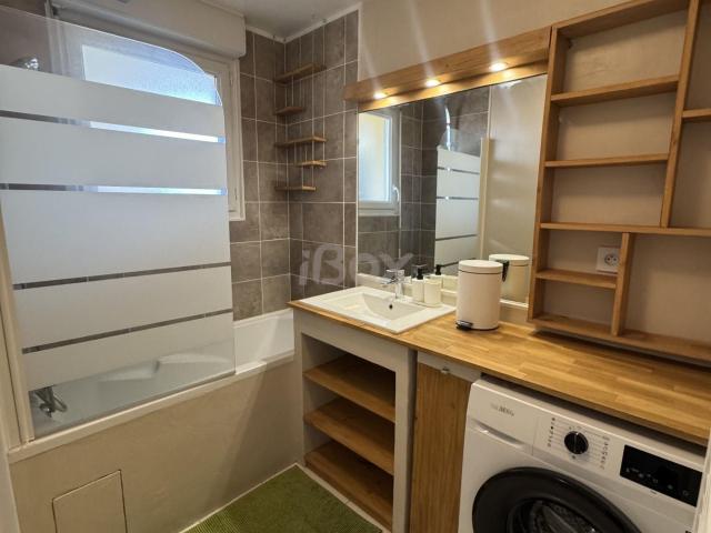 Appartement 2 pièce s 1 chambre s 37.85 m²