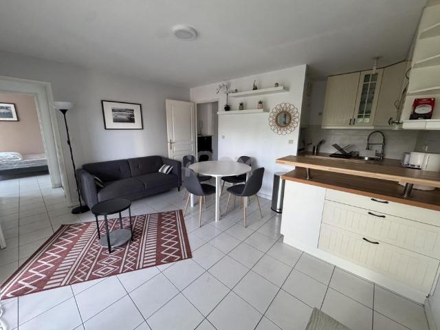 Appartement 2 pièce s 1 chambre s 37.85 m²